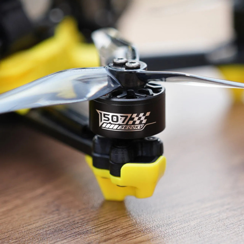 Zestaw 4× SpeedyBee 1507-3600KV – Silniki FPV 3–3.6"
